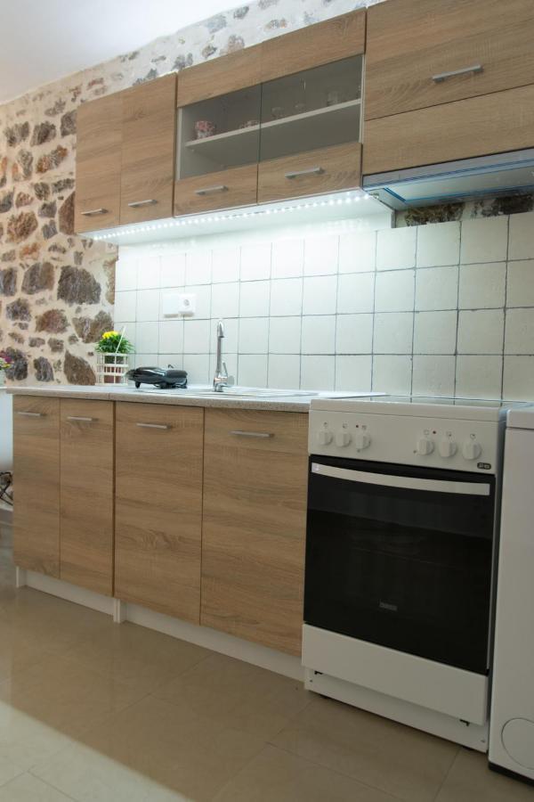 Апартаменты Sokaki House Идра Экстерьер фото